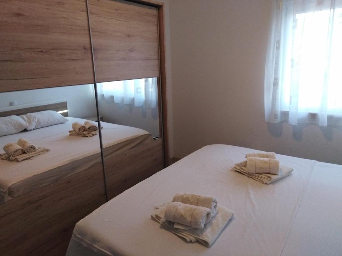 Apartman Visic 1692 Каштела Экстерьер фото