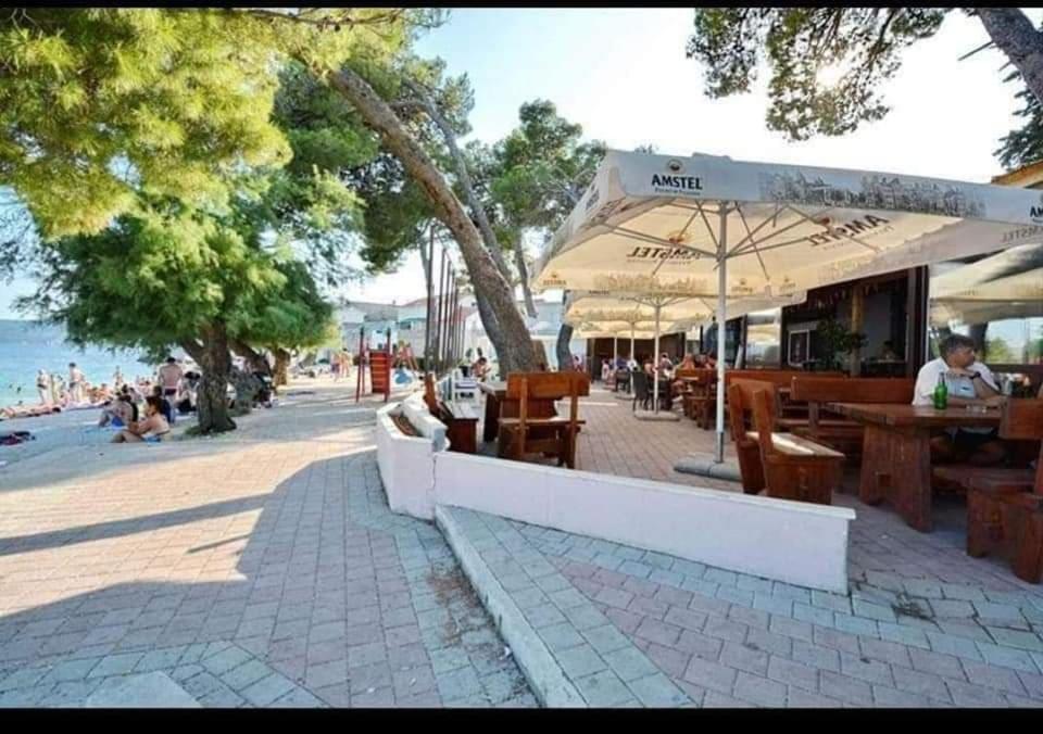 Apartman Visic 1692 Каштела Экстерьер фото